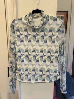Monteau Blue & White Geometric Mock Neck Long Sleeve Top